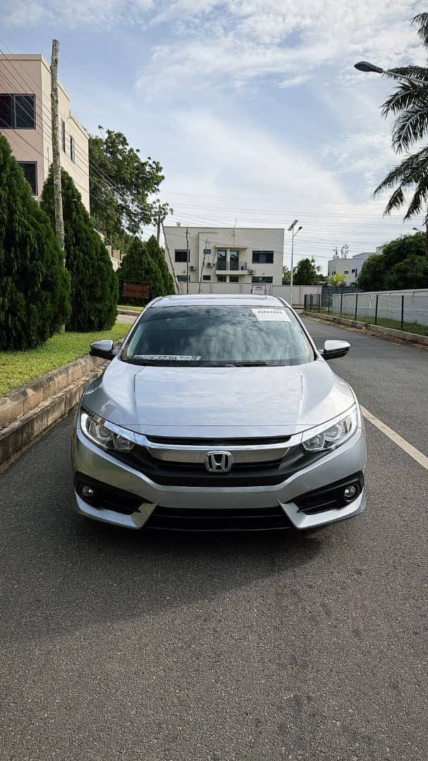 dx_autos's tweet photo. 2018 Honda Civic EXL
1.5L
81,000 km
Push to start
Sunroof
Leather seats
Blindspot monitor
Infotainment system
Rear view camera
Lane keep assist
Recently cleared

———————————————
💰Price: GHC 180,000
———————————————

WhatsApp/Call: 0550256731
https://t.co/BO3xOxfEx4 https://t.co/hWsbp5NNmD