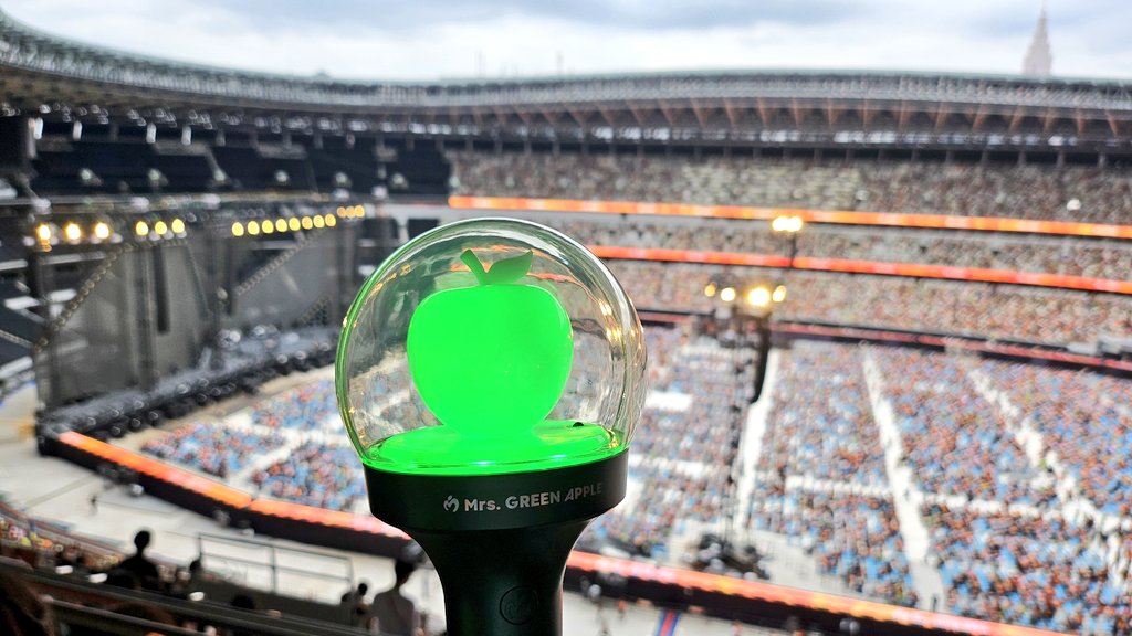 mrn19951013's tweet photo. 楽しかった～～～！🍏💛❤️💙
永遠に一緒にとか一緒に歳を取りましょうとか愛してるとか愛してるとか愛してるとか、とにかく愛がすごかった！！！
勝負はミセスの勝ちでしょうか？？？
ありがとう、また遊びましょう https://t.co/pUDUuvrzZn