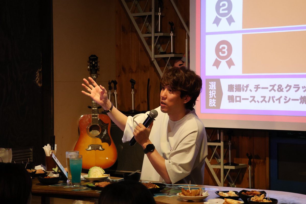 qk_10th's tweet photo. #QuizKnock10周年プロジェクト 特別企画「#須貝駿貴 トークライブ　#TEN下の台所」にご来場いただいた皆さま、ありがとうございました！👍

アーカイブチケットは7/7（火）17時から販売予定🎫

▼イベントページ
https://t.co/HzsTNRozoQ https://t.co/HgYOG3fSAe