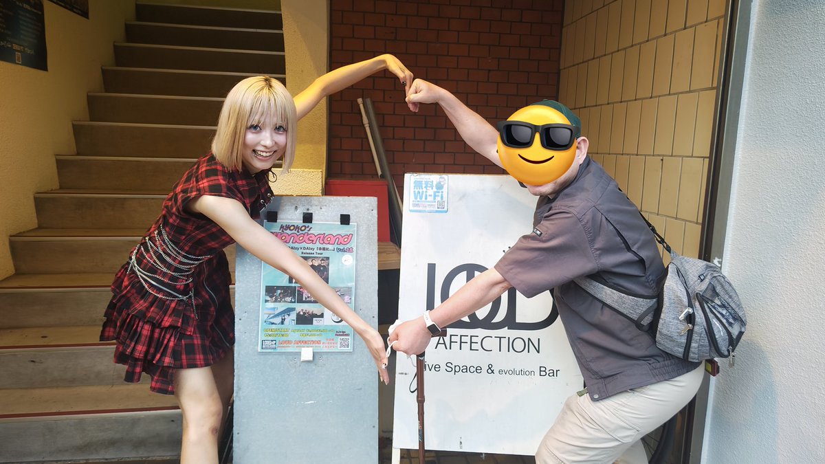dadadara_love's tweet photo. ライブ会場でしか見られない迫力を皆さんにも体験して欲しい🥁🎸
なあーっと思っております

いつもお見送りありがとう🍀
ハートマークのつもりがひし形に🤣🫵🤣💥

 #なぴこ
 #ルピノア＆
 #WONDERLAND vol18

けんけんに会えなかった😿💭 https://t.co/VJlW3snLYN