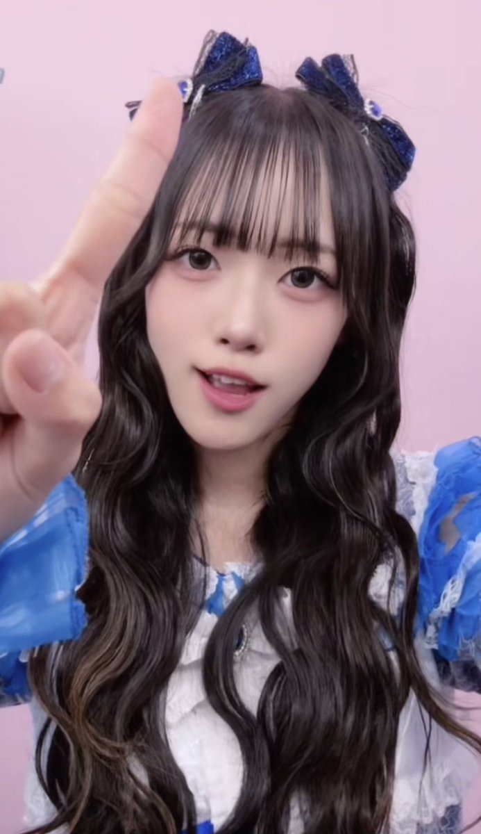 luna___cho's tweet photo. みんな今日も1日お疲れ様~✩.*˚

ライブと配信どちらも
ありがとうございました🦋👸🏻

配信で腕相撲したの初めて🤣
300人の方に弱っちいのがバレた🫨
今日も今日とてめちゃくちゃ濃ゆい1日でした( ¨̮ )ෆ

めちゃくちゃ髪いい感じにできたのに
写真撮り忘れちゃったからTiktokから引用(. . `)ｺﾞﾒﾝﾈ https://t.co/M5pvt7S2IB