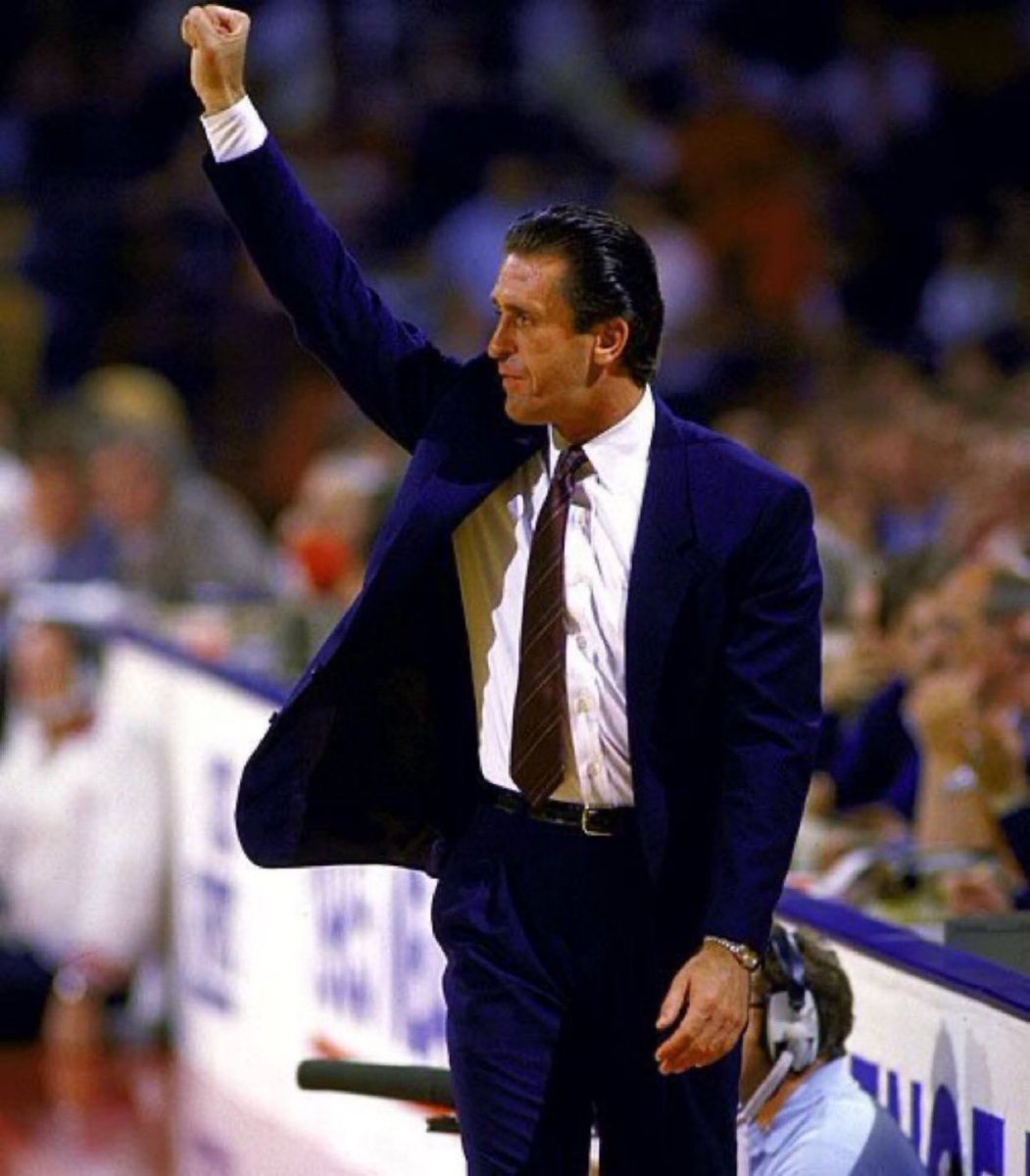Super70sSports's tweet photo. Basketball coaches should wear suits. I’m not changing with the times on this one. https://t.co/N8XJLbz5yn