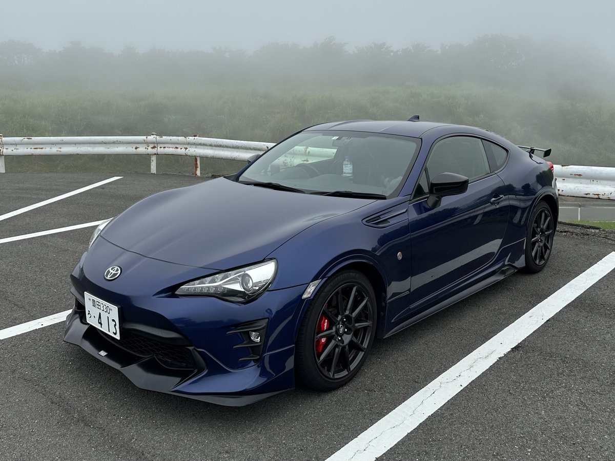 kaede_riku0413's tweet photo. #これがこうなる

←納車時　　　　→現在

brembo装着のハイグレードマシンが今では面影なし。

内装はGT limited→Gグレ仕様にグレードダウン。理由は黒内装化にしたくて。

フロントは前期顔が好きで前期顔化！

結果こうなった… https://t.co/EHBO73LYyc