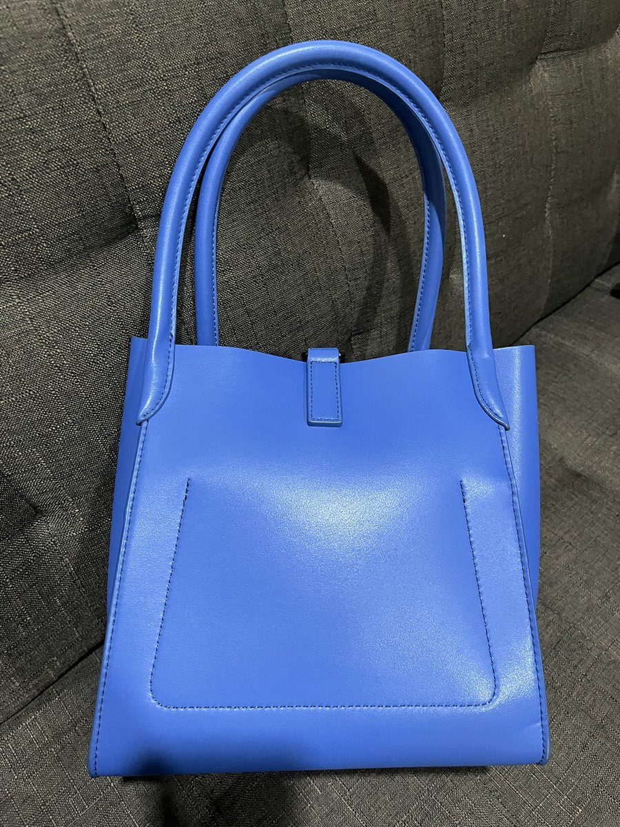 moomibub__'s tweet photo. กระเป๋า charles &amp; keith ส่งต่อ600 ทักมาขอดูรูปเพิ่มเติมได้ค่ะ #ส่งต่อกระเป๋า #ส่งต่อของมือสอง #ส่งต่อcharlesandkeith #charlesandkeith https://t.co/W4wlt7b2YV