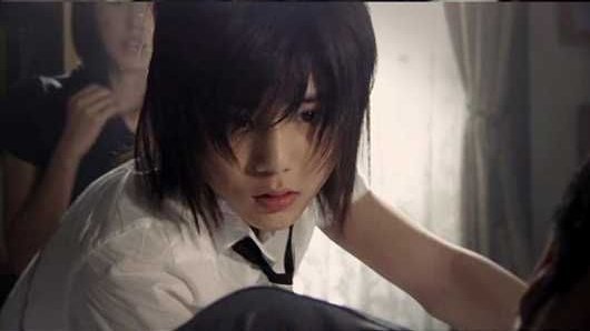 jump_wanna's tweet photo. 黒髪＋前髪ありの影響か、「左目探偵EYE」の田中愛之助と、「探偵学園Q」の天草流の面影を感じる…！

左側が16〜19年前という恐ろしさ😂
#一次元の挿し木 #山田涼介 https://t.co/AIff5imoGN
