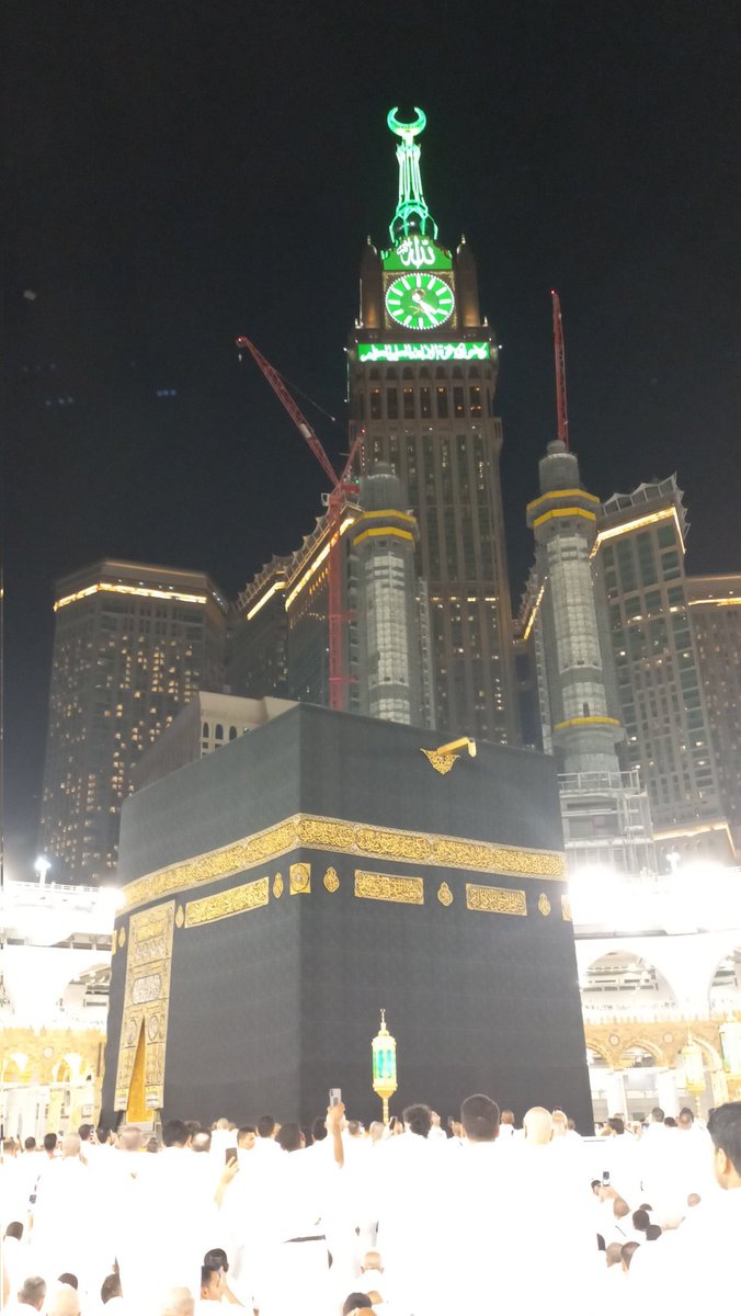 ZAHIR3280's tweet photo. #Kaaba #Makkah #MasjidAlHaram #Baitullah #AbrajAlBait #MakkahClockTower #Umrah #Hajj #HaramShareef #NightInMakkah #Islam #Muslim #Tawaf #Dua #Blessed https://t.co/PyHthDfUPe