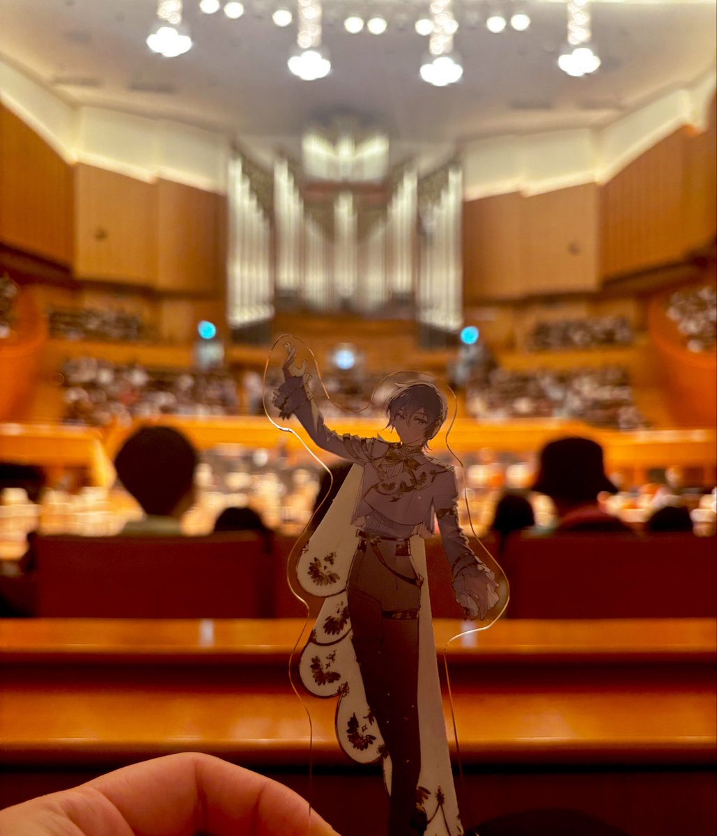 p_akiaki's tweet photo. 初音ミクシンフォニー札幌公演に行ってきました！
KAITO20周年に書き下ろしさせていただいた「青炎」を札幌公演、東京公演で演奏していただきました！
少しゆっくり目のテンポでの明るく美しい編曲がめちゃくちゃ演奏に浸れて感動しました😭
KAITO改めておめでとう！！😭🎊 https://t.co/gA3lsfMujI