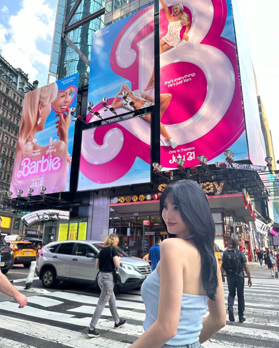todayintwice's tweet photo. 3 years ago today, MOMO posted these photos on Instagram. https://t.co/ksf76ltK99