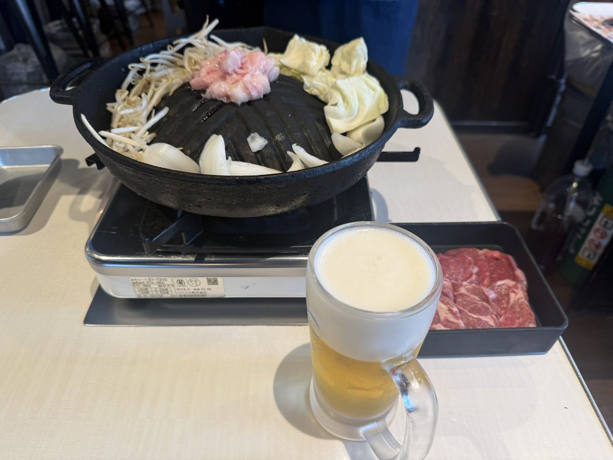 ped01107's tweet photo. 今日は午後から柏スタジオWUUで有吉かつこワンマンライブ！昭和６０年代の思い出深い曲と後半はオリジナルを！素晴らしいライブだった！

夕方のイベントに２時間ほど時間があり、ジンギスカンのらむちゃんへ！
クーポンで食べ放題が無料とは😍

続いて沖縄ソングオープンマイクも盛り上がった！ https://t.co/yklTaL8Uhx