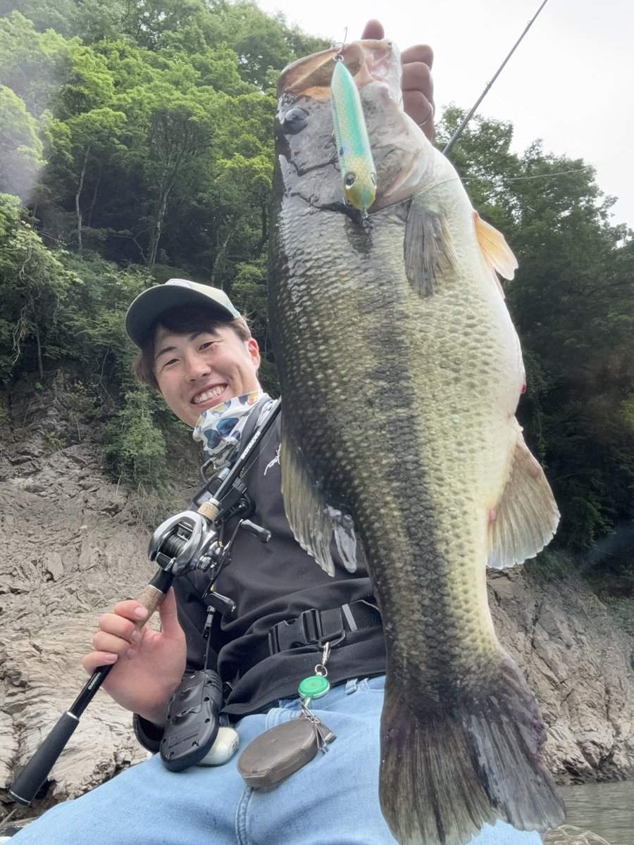 daichi10TKW's tweet photo. 6月津久井湖スーパースクープ
#津久井観光 #津久井湖 #レンタルボート #バス釣り
#スーパースクープ https://t.co/0klmJDgZSe