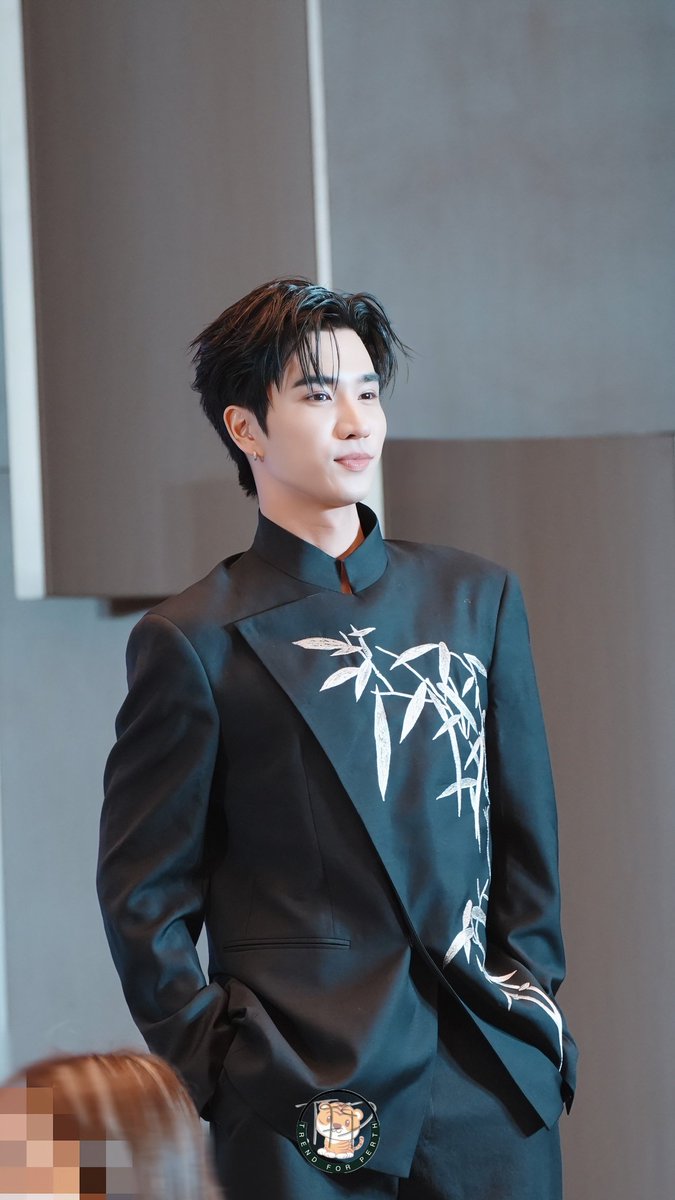 TrendforPerth's tweet photo. Handsome but Cute😎😎😎

#PerthTanapon  #KDPPE https://t.co/nbYE19590M