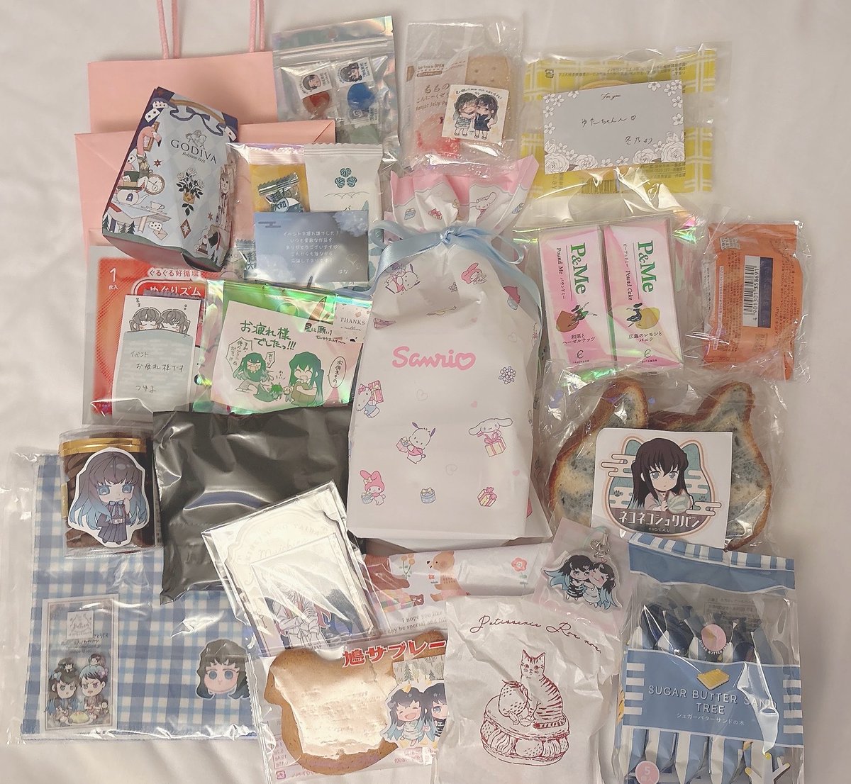 27Bp23's tweet photo. 今日はイベントありがとうございました！��️✨

スペースにお立ち寄りくださった皆さま、本をお手に取っていただき本当にありがとうございました🥹💕

差し入れもありがとうございます！✨
大切にいただきます☺️💖 https://t.co/toqaUtK2WO