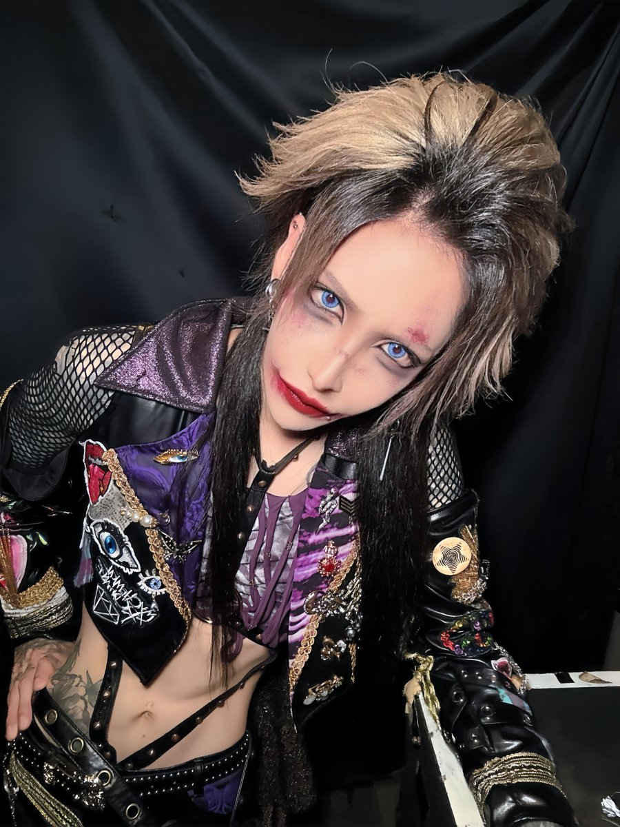 dennou_meno's tweet photo. さわやかバンドマン https://t.co/7AMQOVO1hH