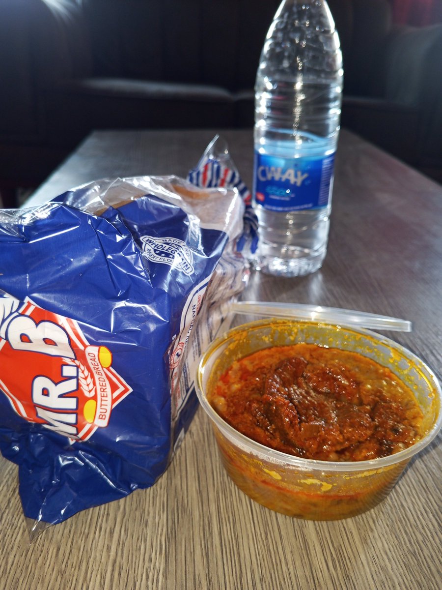 Olusoji_01's tweet photo. Is this meal appropriate for lunch? 🤔 https://t.co/Oh0wW7t9C7