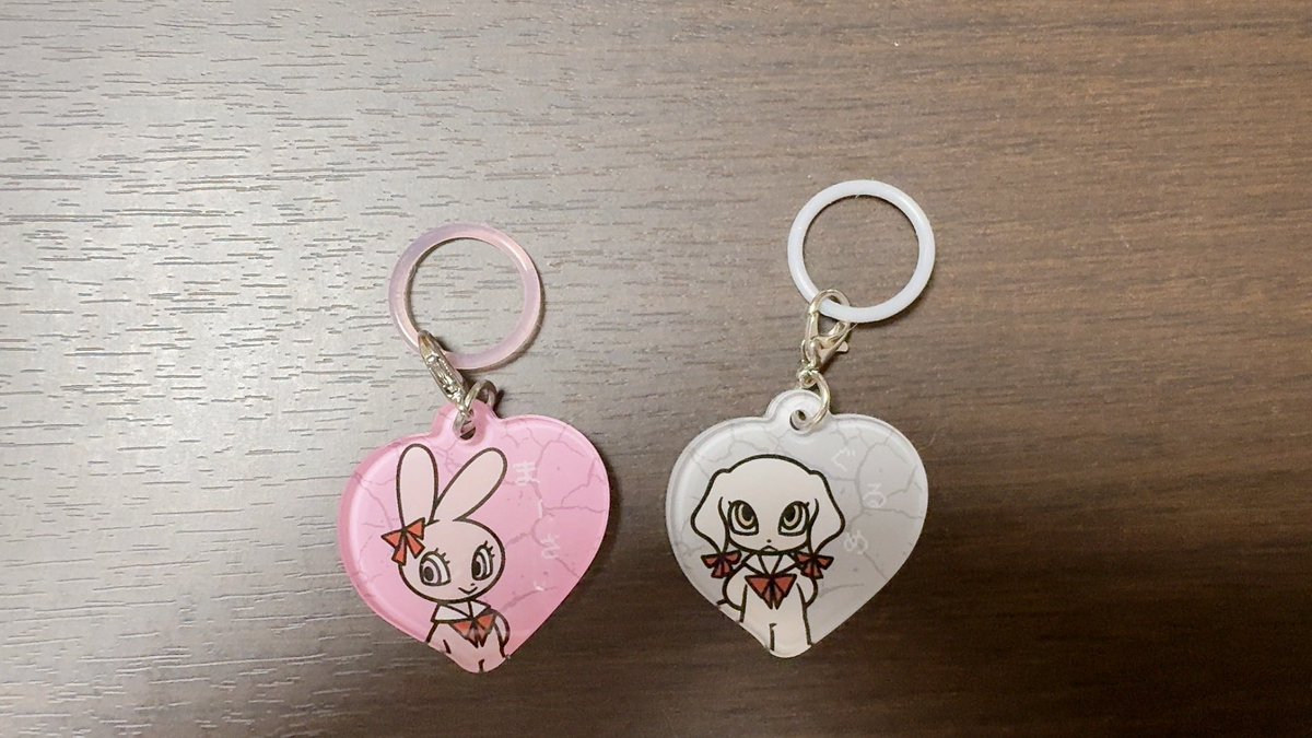 miduna_sg's tweet photo. @1

ファントムシータ 交換 ふぁんとむ♡らんど

トレカ
譲：画像1枚目
求：画像2枚目以外の凛花

めじるしチャーム
譲：まーさ、ぐるめ
求：しおん、凛花

大阪、名古屋、羽田にて手渡し可能です
宜しくお願いいたします！ https://t.co/SVLOoB4alX