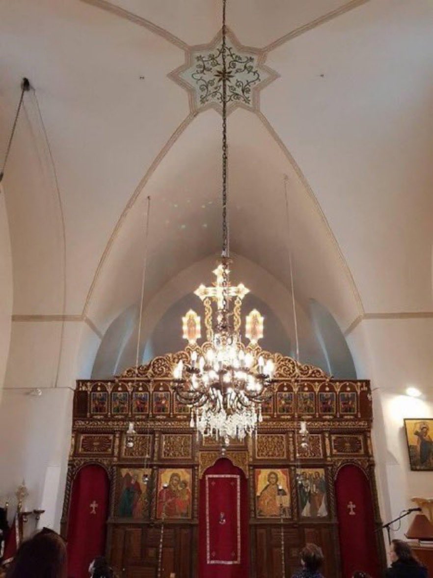 LahoudAS's tweet photo. ♰ كنيسة مار إلياس للروم الأرثوذكس - دوما - البترون 

Greek Orthodox Church of St Elijah «Elias» - Douma - Batroun 

تقع في حيّ ما يُسمّى بحارة الوادي،  بُنِيَت سنة 1853، وهي كنيسة صغيرة تتسع لحوالي 70 شخصًا

#مار_إلياس #دوما #البترون #بيروت #لبنان https://t.co/Qs4f21BqNA