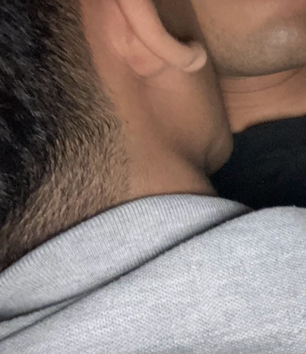 MaskuY30321's tweet photo. Massage masku Jakarta 
Siap incall &amp; outcall info lanjut 
WhatsApp 085973721862
#pijatsensual #pijatjakarta #Massage_in_bahrain #massage_in_riyadh https://t.co/zmNy0jtqJn