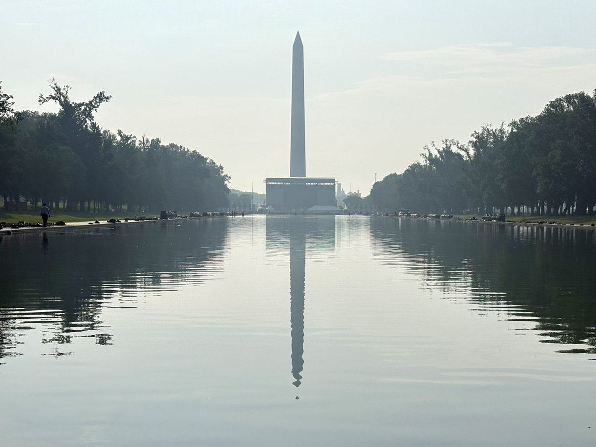 joeflood's tweet photo. Everything around the Reflecting Pool is covered in a fine layer of ash. Maybe it will kill off the algae https://t.co/KZZ5xitwhP