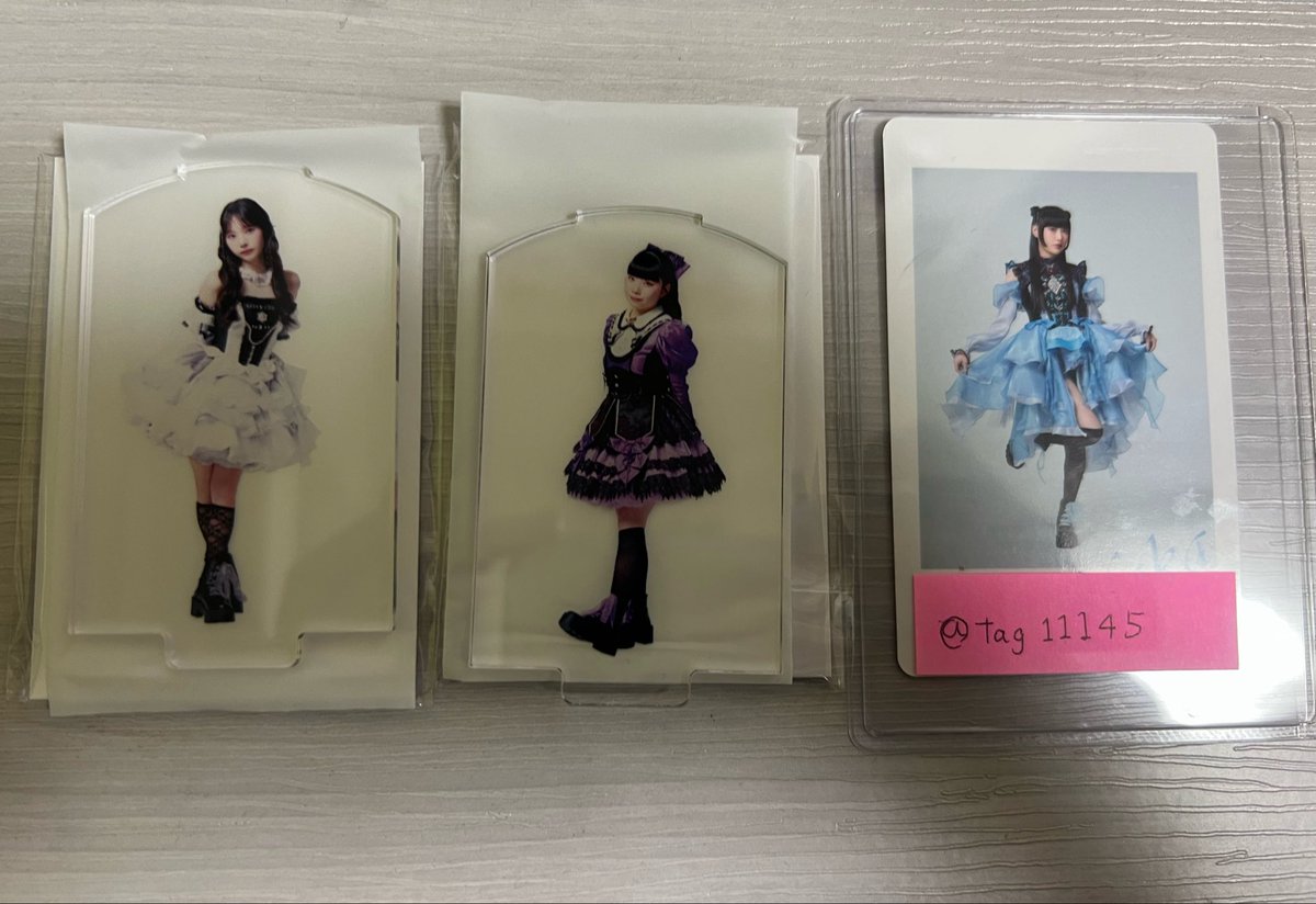 tag11145's tweet photo. ファントムシータ ふぁんとむらんど 
グッズランダムトレカ  アクスタ 交換
［譲］
画像のもの🤍💜🩷

［求］
同種🩵

郵送又は、はふぁんとむらんど羽田、横浜
での交換可能です。
心当たりのある方は、お気軽にお声掛けください。 https://t.co/cPA6NiiKBf