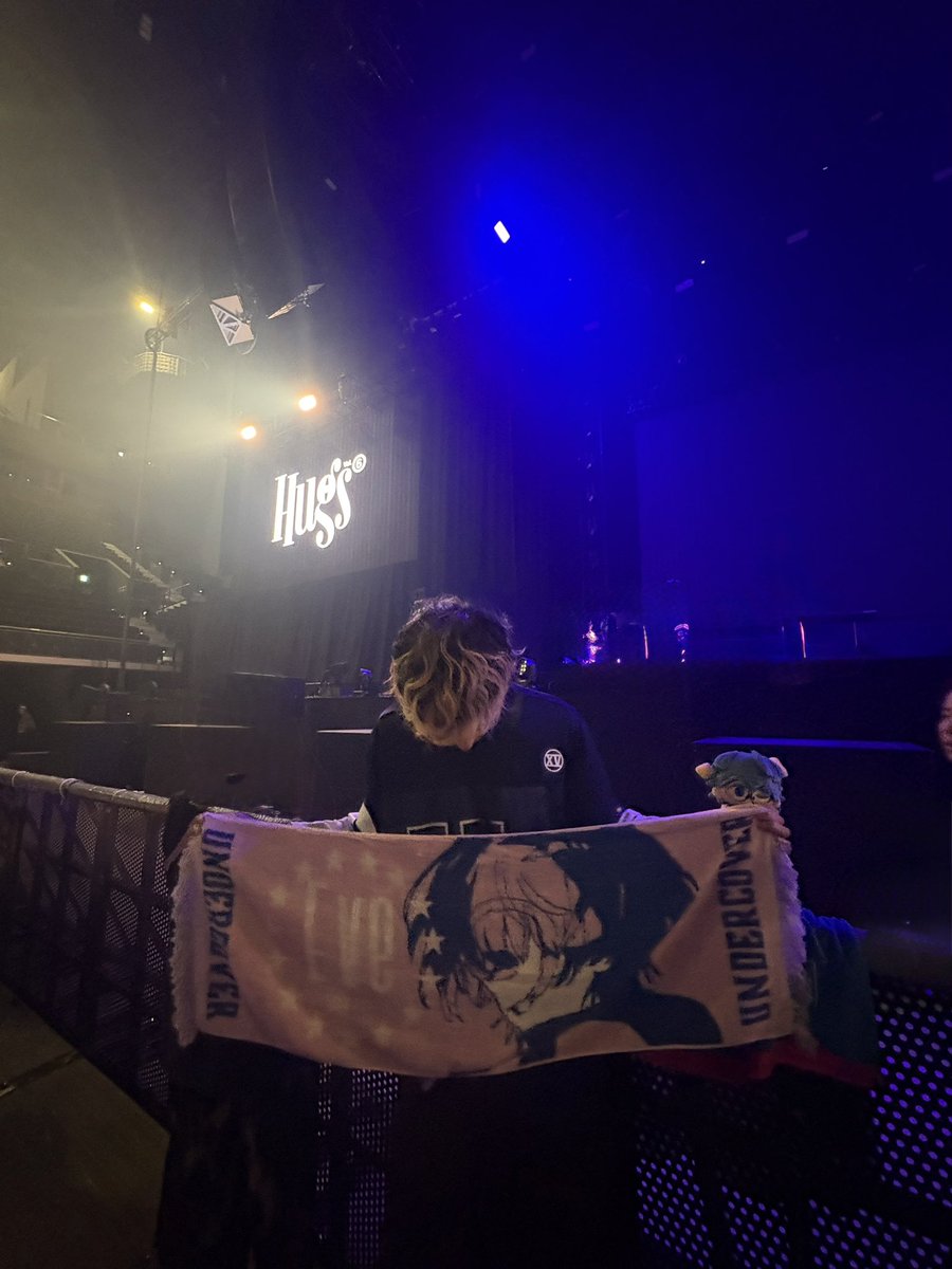 zuttonetainoni's tweet photo. 初めて見たイルカポリス良かったし
Eveくんは休みなしの爆上げセトリ
キタニはいろんな曲聴けて最高でした！
#Hugs #キタニタツヤ #Eve https://t.co/ohHRObIqgy