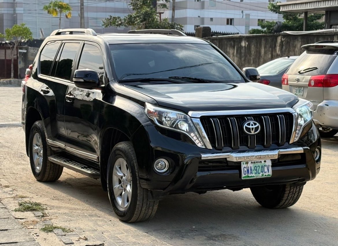 UnmatchedPapi's tweet photo. Registered Toyota Prado 2012
Model, Extremely Clean in&amp;Out, Untouched 4Plug's Engine✅, Gear ✅
Absolutely Buy
and Drive...Best Price; 24 Million. Location: Chevron, Lekki https://t.co/9DXVzsdM0q