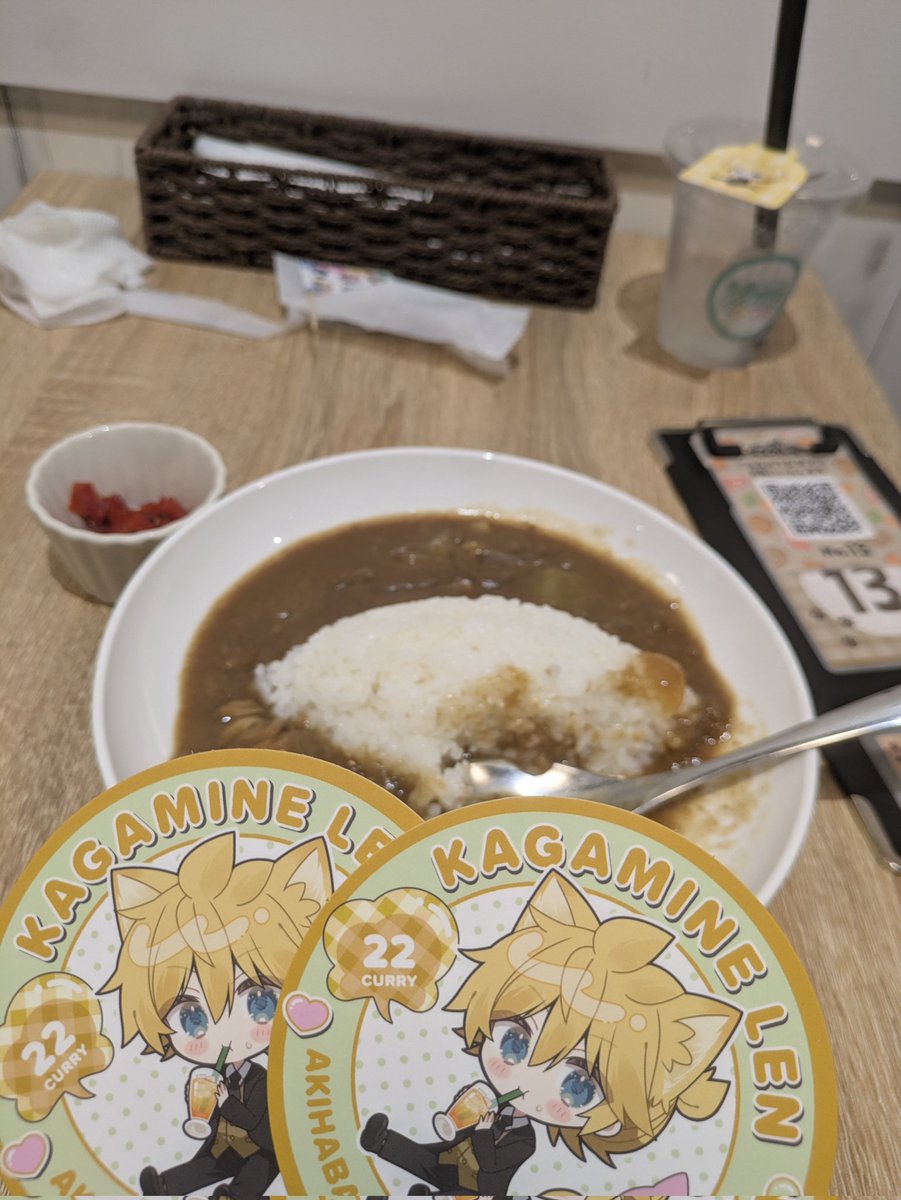 x_vntr's tweet photo. 一人アフターもオタクすぎて草 https://t.co/2lGxM2AFIV
