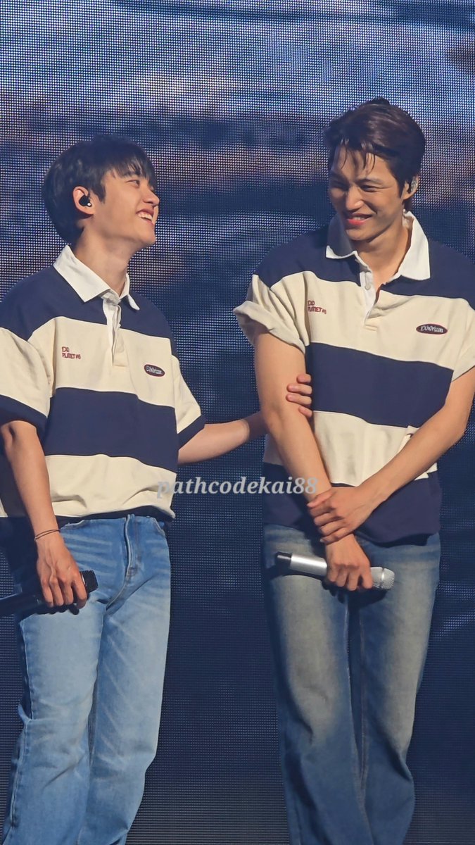 pathcodeKAI88's tweet photo. this is all for kaisooist out there 😭😭😭😭🥰🥰🥰

 #EXhOrizoninManila https://t.co/UVwscTUpuB