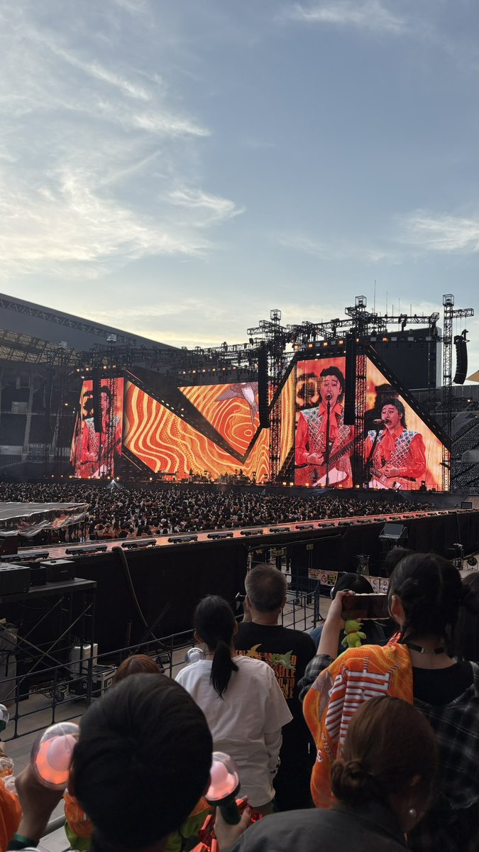asuchann_5's tweet photo. ZENJIN MITO TO IM/MUTABLE👼🏻🧡
完走おめでとうございます！！！✨
ミセスと同じ時代を生きることができて本当に幸せです
これからもずっとずっとついて行きます😭
とっても素敵な時間をありがとう！！！
#ゼンジン未到とイミュータブル
#MrsGREENAPPLE https://t.co/VUSBjns5IG