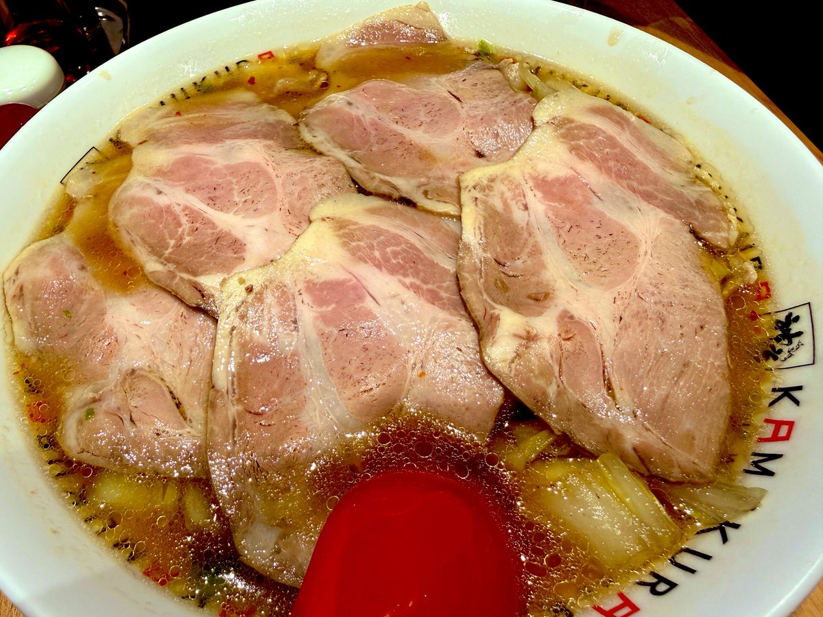 taropump's tweet photo. 今週も個人ラジオ更新してますのでぜひ！
次回レター回なのでレターお待ちしてますぅ〜！！
神座ぁ〜ん！！

https://t.co/arYXAnKLF4 https://t.co/UVUOtEArTP