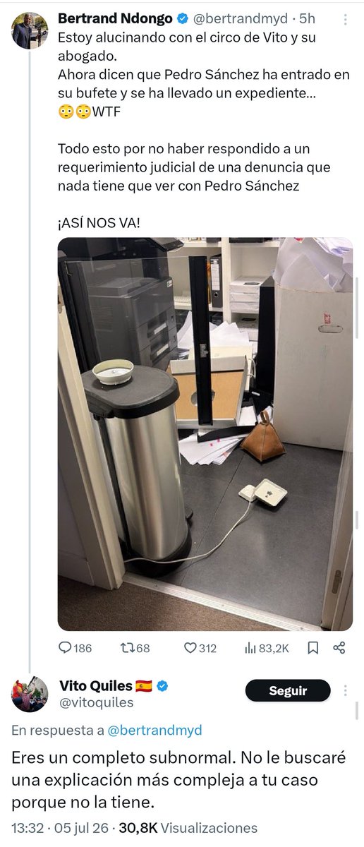 _s0yningun0_'s tweet photo. 2 ratas peleandose por un churro, con musica de los Meconios. https://t.co/n1VEoioRPU