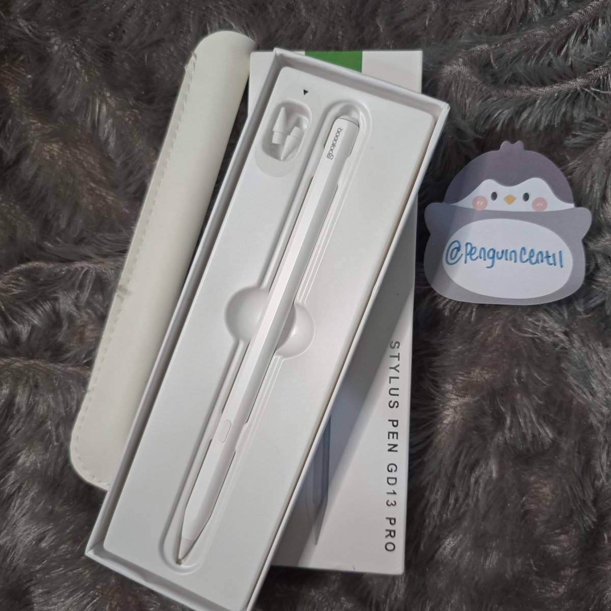 penguincentil's tweet photo. [Help RT 🙏🏻]
#WTS stylus pen Goojodoq GD13 PRO

Baru beli bulan Juni, belom pernah dipake gambar. Cuma dicoba terus disimpen di rak pensil.
Nib masih segel.
Lengkap cover + user manual

Rp 300k NETT
🍊 + Rp1250 + 9.50%

📍Jakse
COD Aeon Tanjung Barat only

Minat rep, ntar w dm https://t.co/qOXMeUfpkc
