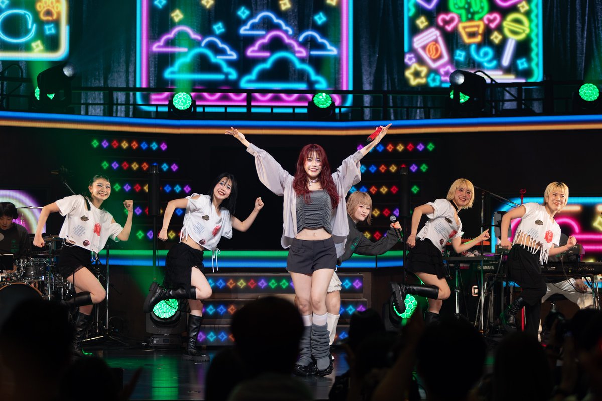 komemasu's tweet photo. 20260705@NHKホール
AiNA THE END LIVE TOUR 2026 -PICNIC-
#アイナジエンド #AiNATHEEND #PICNIC https://t.co/OAtFE1I0Fh