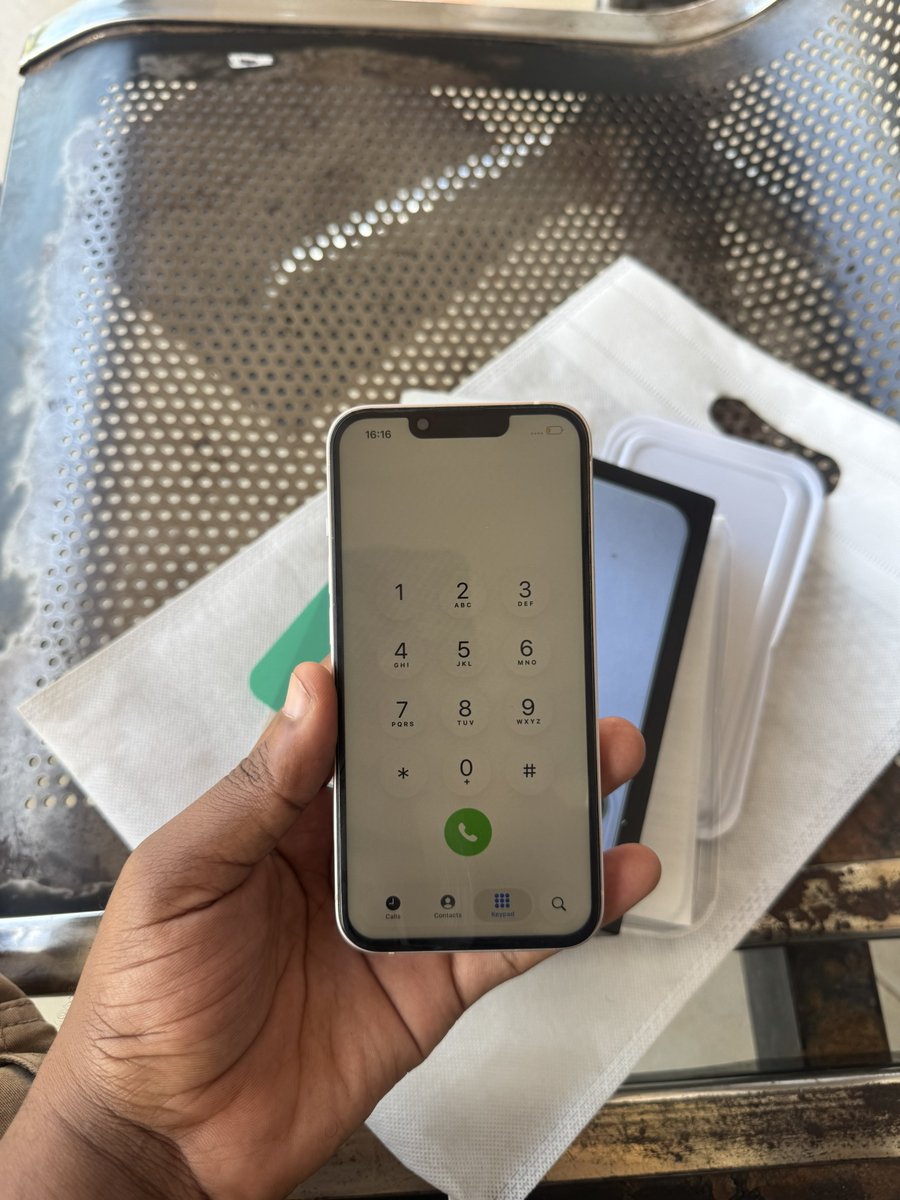 Cowwbama's tweet photo. Iphone 13 plain
Gb128
Bh74
Simu tamu kama Ex wako

550,000
0685292370 https://t.co/tglSv8sRfR