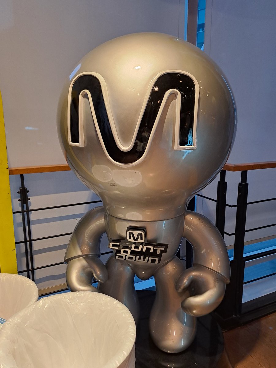 nanananavilerra's tweet photo. Highlights of my 2nd solo Korea trip 🌞 https://t.co/PHT1fMmhKP