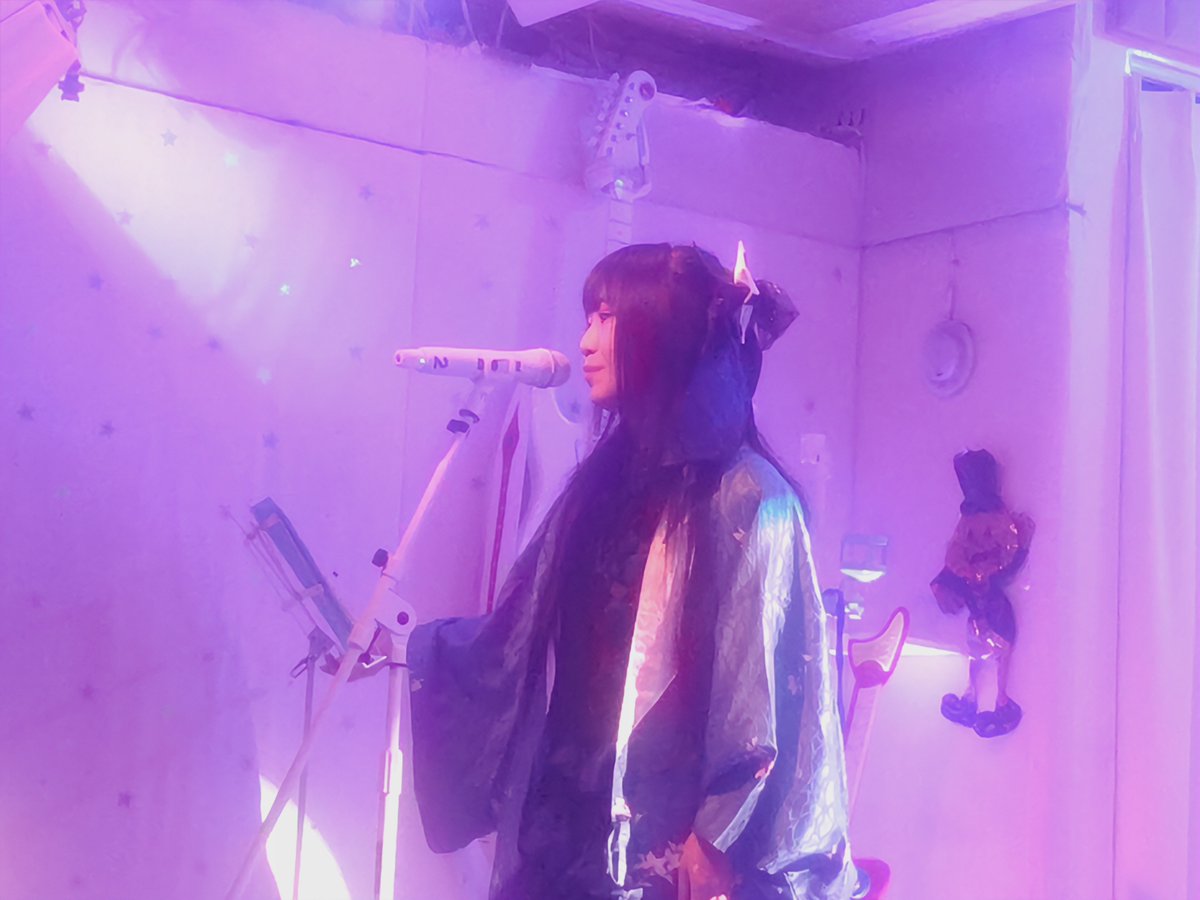 Tokyo_NAC's tweet photo. 「青イ星サアカス」さんの旅回り公演に行ってきた。青星のライブは３月の赤坂公演以来かな？今回は七夕が近いという事で衣装もいつもと違った感じに🎋本日もお疲れ様でした https://t.co/roVjlKHcYP