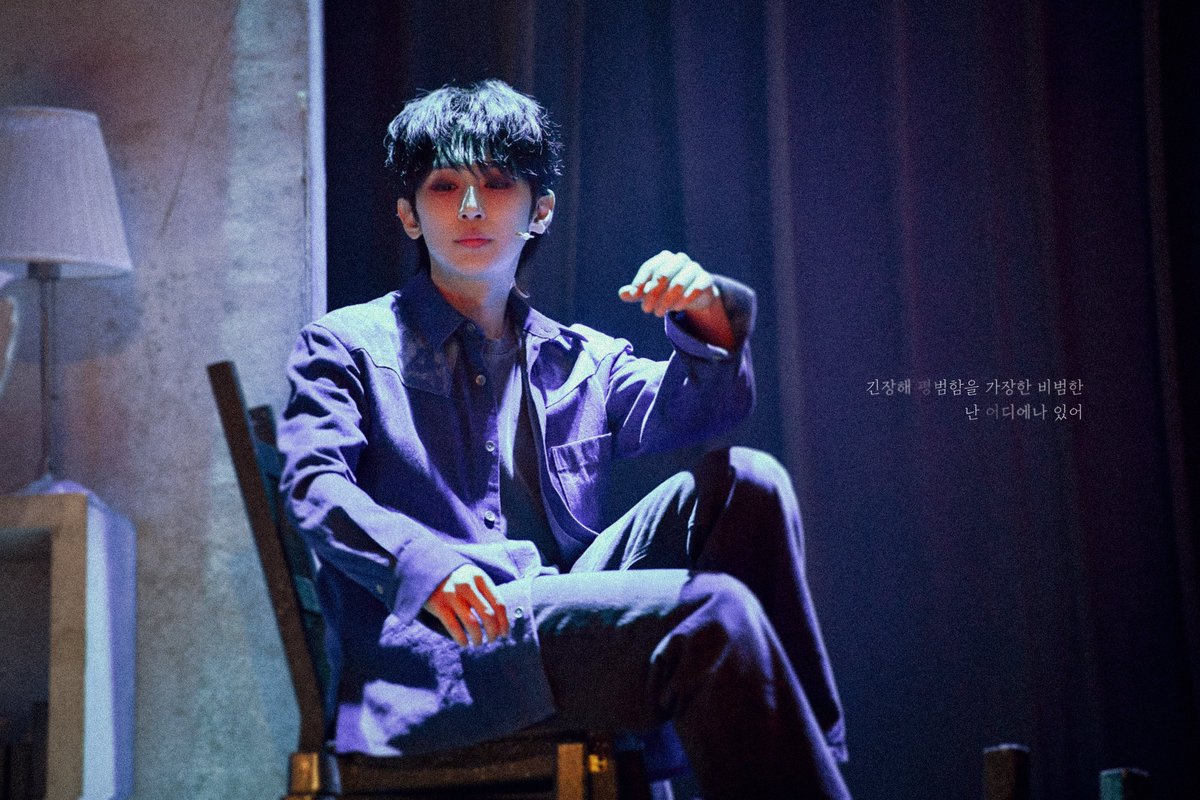 dd_foto's tweet photo. 260703 뮤지컬 종의기원 커튼콜

한유진| #정재환 배우

긴장해 평범함을 가장한 비범한
난 어디에나 있어 https://t.co/c9k4qi3S5r