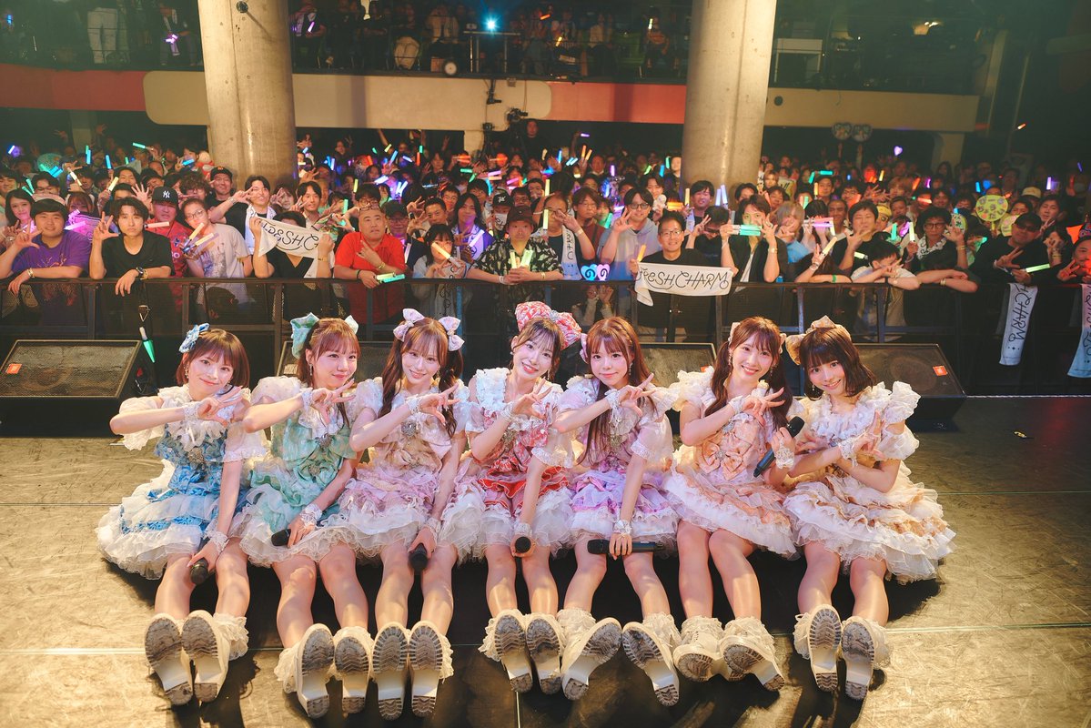 FRESHCHARM_'s tweet photo. 2026年7月5日（日）
デビューライブ「僕らの未来」
📍 duo MUSIC EXCHANGE

【超満員のduo】
ご来場いただいた皆さま、本当にありがとうございました。
今日の景色を決して忘れず���私達FRESH CHARMは一歩ずつ進んでいきます。

💚 ＠nana___charm
💙 ＠syuki___charm
❤️ ＠karina___charm
💛 ＠saki___charm
💜 ＠nono___charm
🧡 ＠sawa___charm
🩷 ＠ayuka___charm

「あなたにとってのお守りになれますように。」

#FRESHCHARM #ふれちゃ