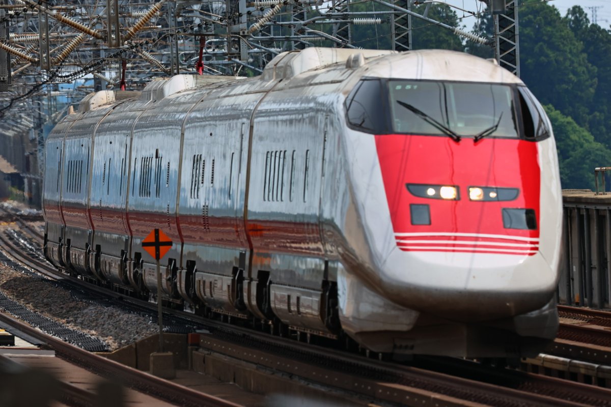 iwatesuperex's tweet photo. 那須塩原駅を通過し首都圏へ向かうEast-i。ここでアイたんの本線検測1日目を通過する姿を撮影するのは初でした。この場所から撮影していたのは自分のみでした!! https://t.co/X0WxkND8Aa