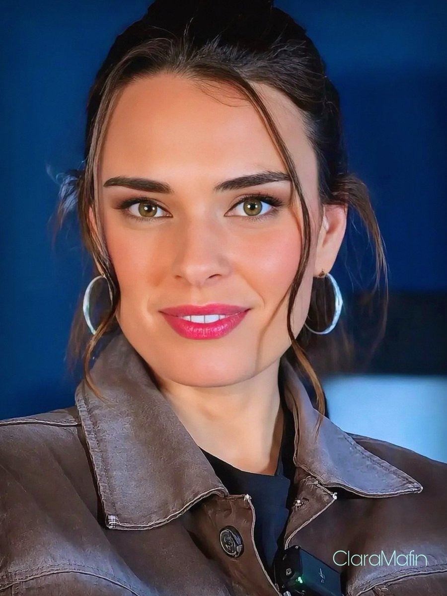 ClaraMafin's tweet photo. #𝘿𝙤𝙢𝙞𝙣𝙜𝙤𝘿𝙚𝘼𝙡𝙗𝙖𝘽𝙧𝙪𝙣𝙚𝙩 

𝑴𝒊 𝒅𝒆𝒃𝒊𝒍𝒊𝒅𝒂𝒅 𝒂𝒃𝒔𝒐𝒍𝒖𝒕𝒂. 🤍✨ https://t.co/nt1kNQZxqo