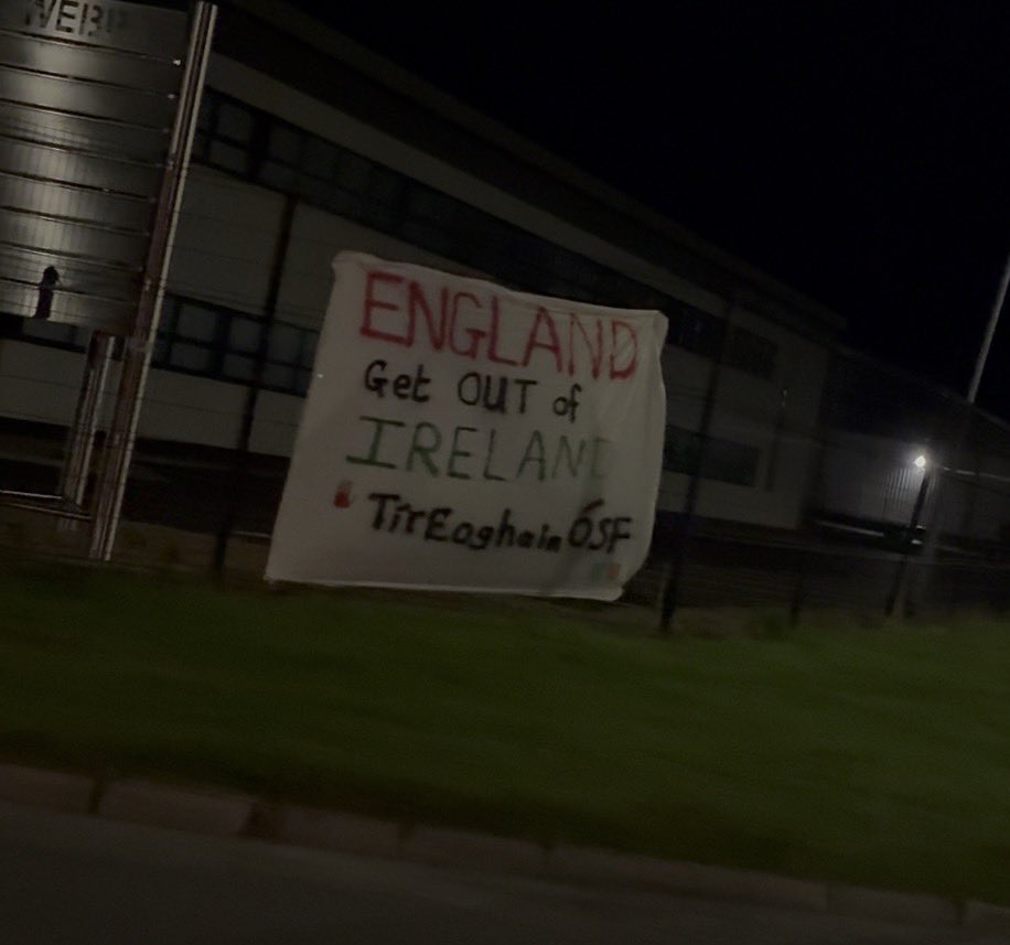 EastFein's tweet photo. Last night across West, Mid and East Tyrone, Tír Eoghain ÓSF erected banners in support of Irish Unity. 

“The British Government has no right in Ireland, never had any right in Ireland, and never can have any right in Ireland.” - James Connolly 🇮🇪
#IrishUnityNow! https://t.co/psG3Joe9wt
