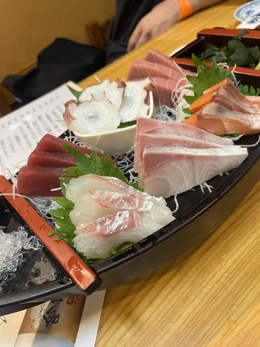 Bashikansuke's tweet photo. 日本海 北千住店
このトマトサワーが酒飲んでても体に良いと思わせる
海鮮はどれも熟成感が凄くねっとりと
アミノ酸が出まくってる
めっちゃ美味かったなぁ
日本海 北千住店さん、ご馳走様でした https://t.co/zBrvGhBVW5