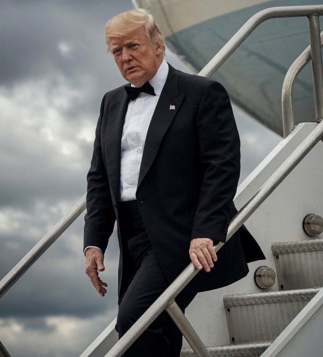thQward's tweet photo. Do you believe that President Donald Trump is Making America Great Again?

A. YES 
B. NO https://t.co/lbMQLy7qqH