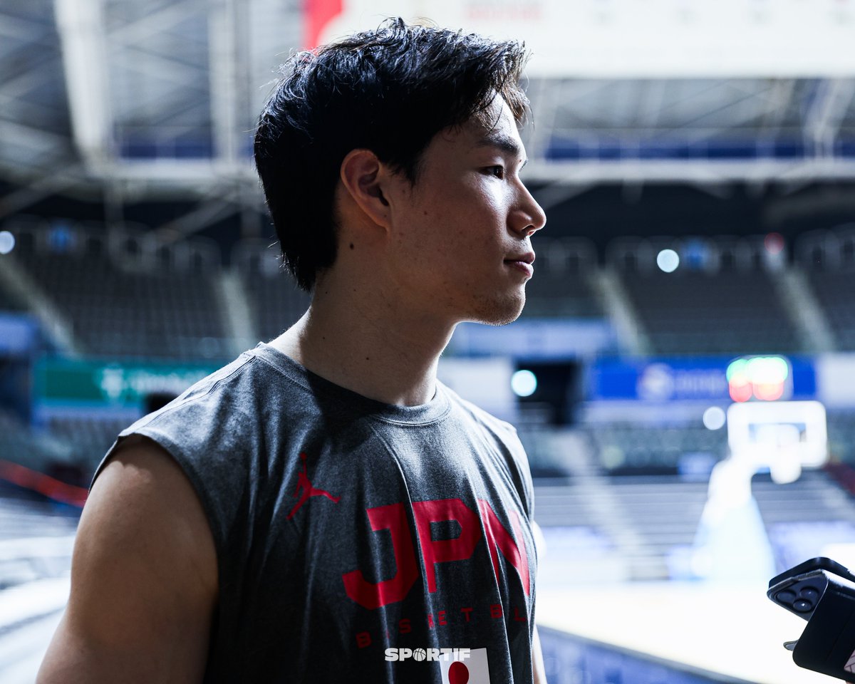 sportif_media's tweet photo. [FIBA WC] 감사한 기회로, 한국 미디어로서 BABA YUDAI 선수의 인터뷰를 할 수 있었습니다! 

일본어로 인터뷰를 준비했는데, 서툰 말에도 끝까지 듣고 진심을 다해 답변하는 모습이 인상 깊었습니다. 나가사키의 우승, 농구 커리어와 미래, 이현중 선수와의 이야기까지. 

영상을 기대해주세요! https://t.co/nfrJ24UB9G