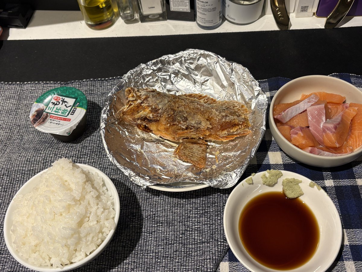 F_ksui's tweet photo. 今日の飯　明日は牡蠣が届く楽しみ https://t.co/Qx33iGxyBY