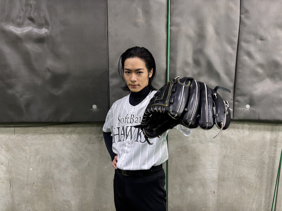 therampagefext's tweet photo. 「#鷹祭 SUMMER BOOST 2026」
@HAWKS_official

#川村壱馬 が本日セレモニアルピッチを務めさせていただきました⚾️

貴重な機会をありがとうございました✨

#鷹祭SUMMERBOOST2026
#THERAMPAGE @sncrmpg_kk https://t.co/pCn1kiBJA5