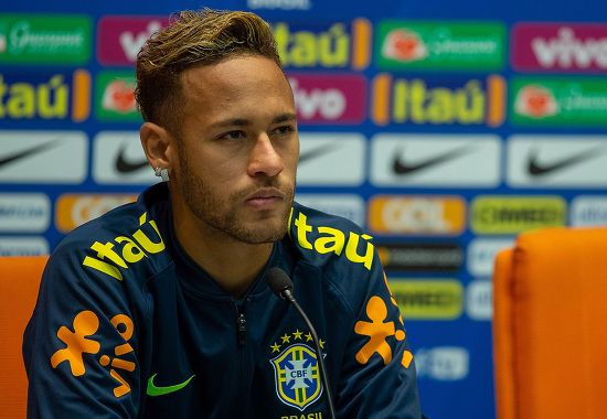 FluxCFC's tweet photo. 🚨 Neymar Breaks Silence: "Tonight Norway's World Cup Dream Dies" 🔥

🗣️Neymar:
"Tonight, somebody’s World Cup dream dies".

That’s the brutal reality of knockout football. No second chances. No “maybe next time.” Just glory or heartbreak.

We haven’t beaten Norway in 4 meetings — 2 draws, 2 losses. History says they own us. But tonight? History gets rewritten.

If Brazil loses this one, it won’t be an upset… It will be a football earthquake. Millions of fans waking up in disbelief. A five-time World Cup giant crashing out in the Round of 16.

The football world in absolute shock.
But mark my words, that’s not happening. Tonight we end that cursed run, we send Norway packing. Tonight their dreams get shattered while Brazil marches on.

That’s the beauty and the cruelty of the FIFA World Cup. One night. One match. Eternal pain for one side. Pure ecstasy for the other.