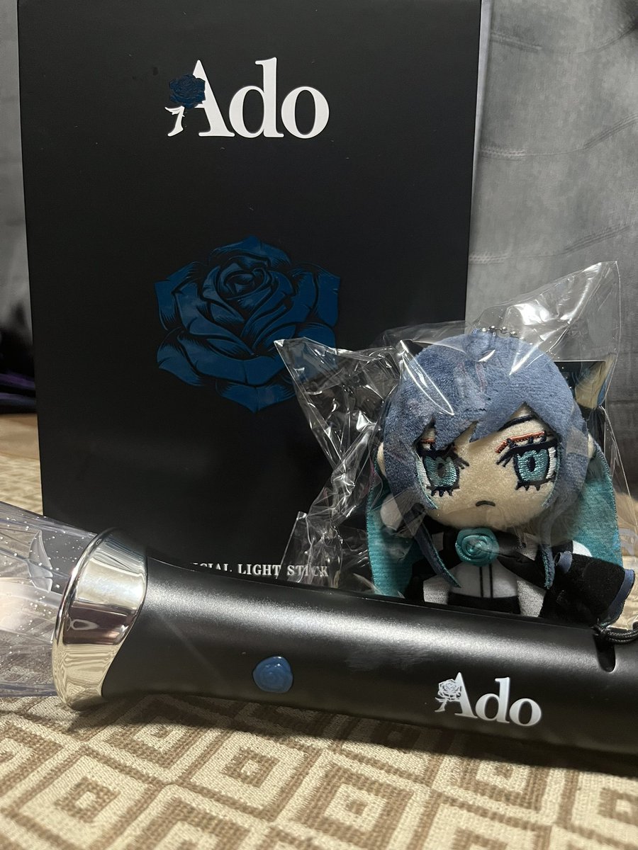 _IGXV85bSp1's tweet photo. 今まで好きな歌手とか推してのが居なかったけど初めて推しが出来た気がする！
今後もよろしくお願いいたします🙏
#Ado 
 #ado https://t.co/RdWWl9AQjc