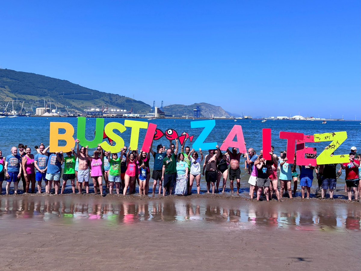 tezkerra's tweet photo. BUSTI ZAITEZ 2026

🏖️ Bainua ez da uretan hasten. Norbaitek parte hartzea erabakitzen duenean hasten da.

👉 Esklerosi Anizkoitzaren aldeko bainu solidarioa. https://t.co/x33oGRBnHh