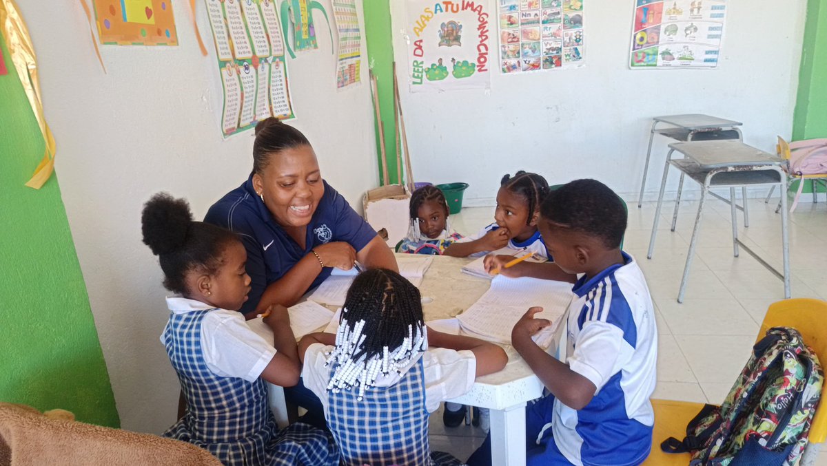 globalcolombia's tweet photo. Aprender hoy, es construir el futuro de la niñez #Tumaco. Seguimos fortaleciendo las habilidades de lectura y escritura a través del Programa ATAL en las Instituciones: Integrada de Chilví y Cajapí Carretera. Cada actividad representa un paso más hacia una educación de calidad. https://t.co/sPL3ljBF4E