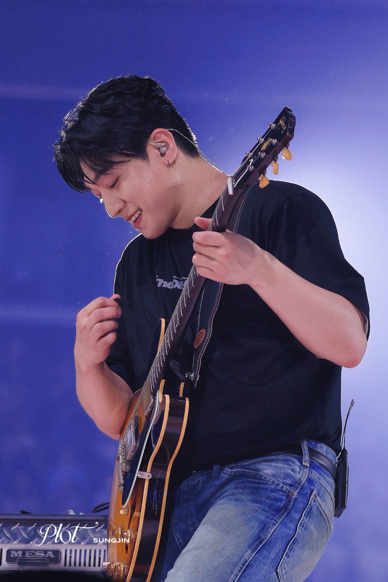 plot_116's tweet photo. 260704 #성진 #박성진 #DAY6 HQ https://t.co/faHII9atdB